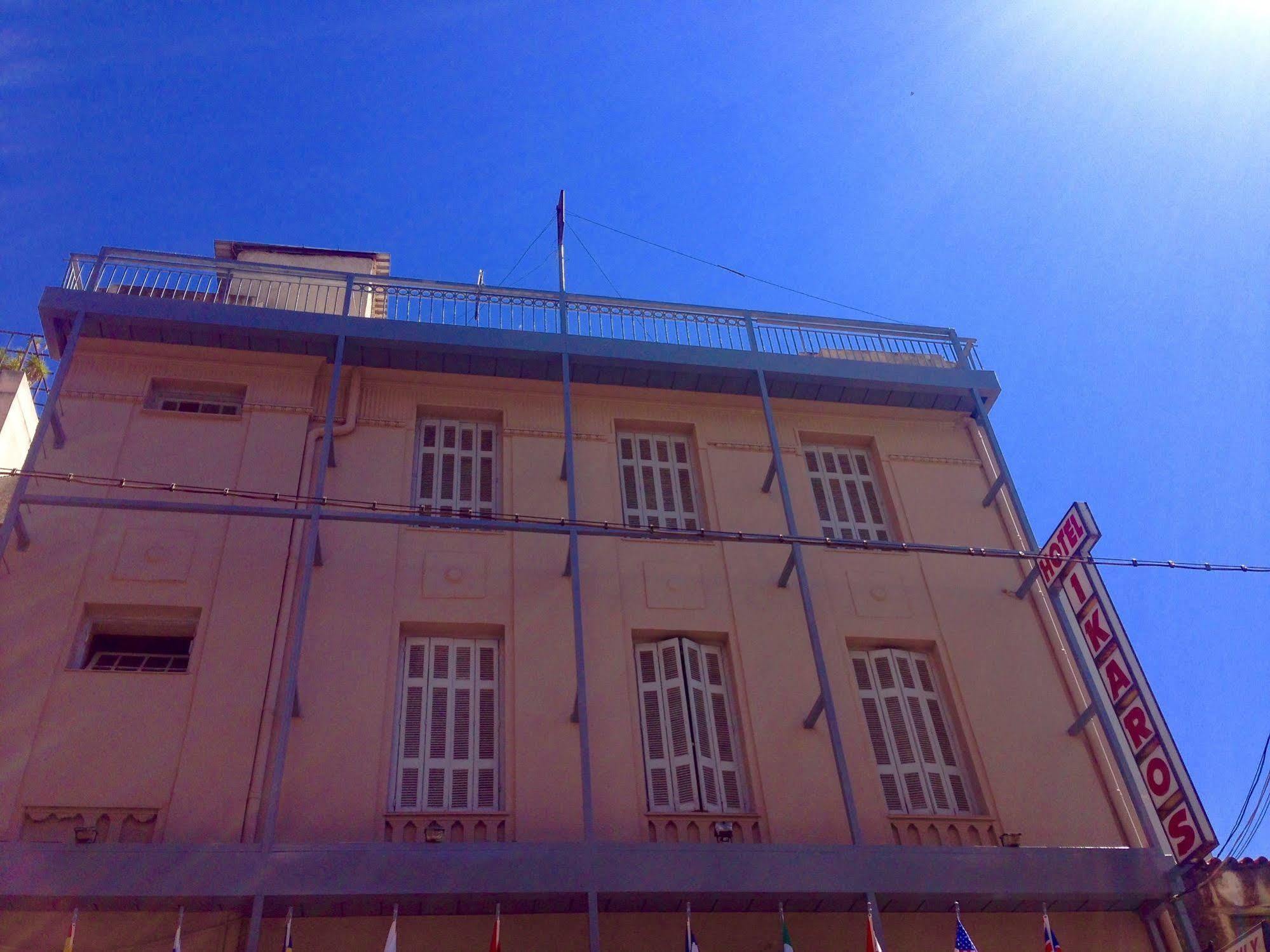 Ikaros Hotel Pireu Exterior foto